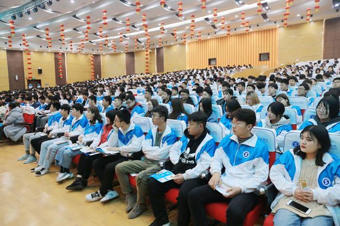 http://www.sxpi.edu.cn/__local/3/73/C5/D49EB5BCE86BB142A32889ED5E4_6AE6E135_24458.jpg